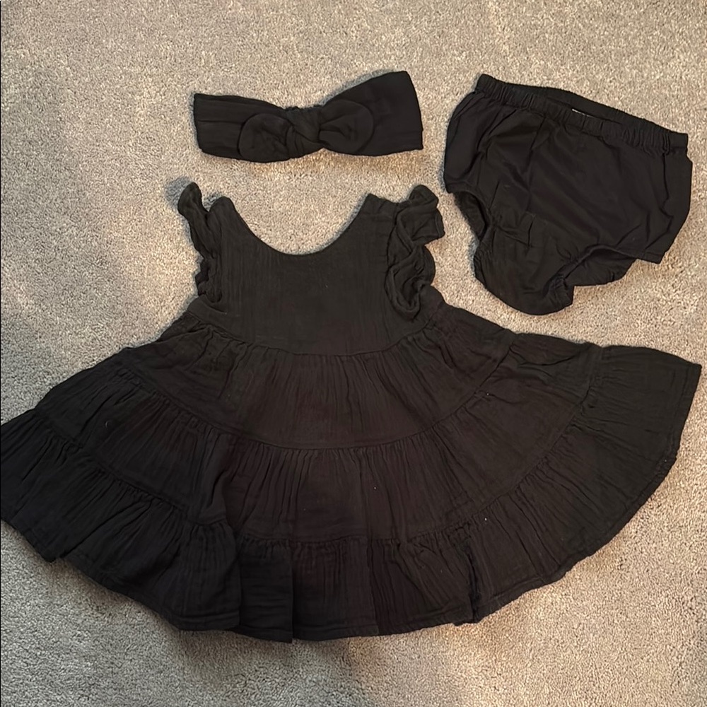 BabyGAP Charcoal Baby Dress with Headband and Bloomers